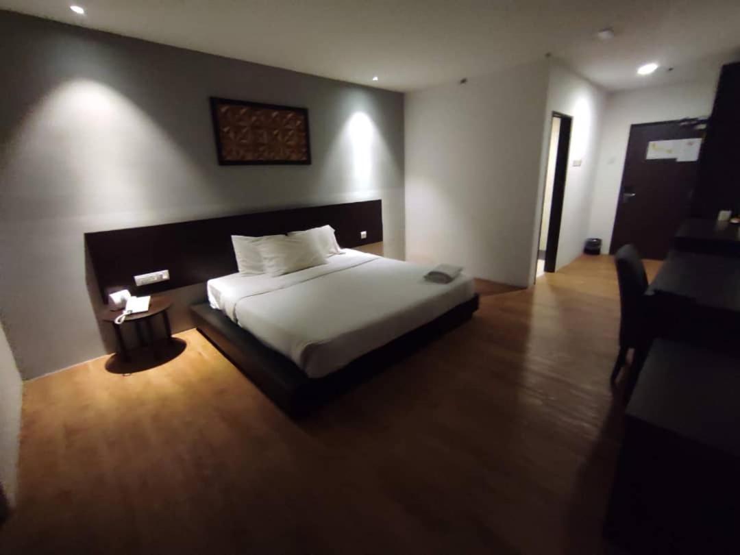 Summit Signature Hotel Oug Kuala Lumpur Exterior foto