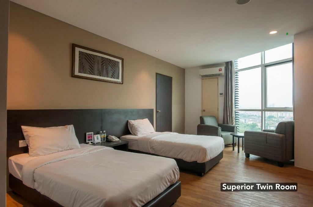 Summit Signature Hotel Oug Kuala Lumpur Exterior foto